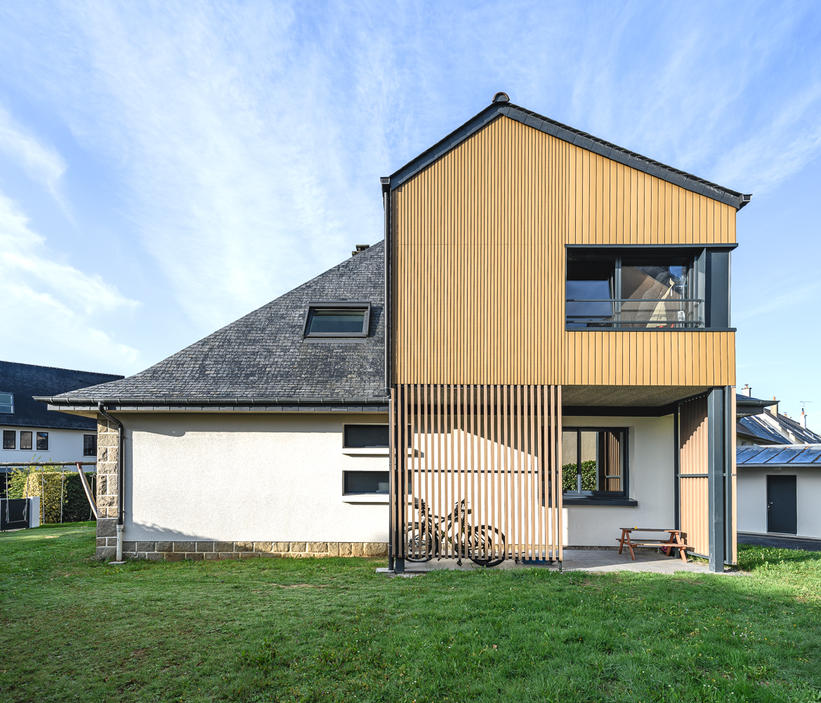 Extension en étage d´une maison individuelle - Réalisation de l'architecte SAAC sur Rennes et sur le département d'Ille et Vilaine
